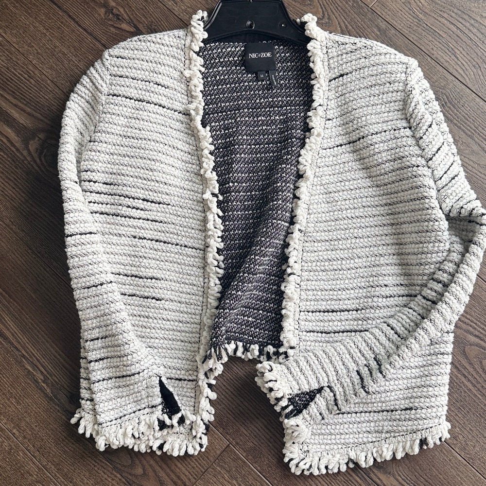 NIC+ZOE White and Black Open-Front Fringe-Trim Knit Cardigan - Picture 9 of 10